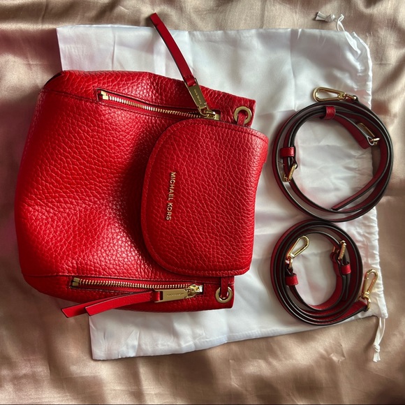 Michael Kors Viv mini convertible backpack - Picture 4 of 9